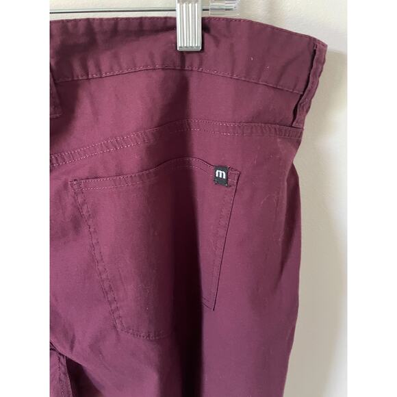 Travis Mathew Lightweight Chino Golf Pant Wine Red Purple Size 40x34 NEW - Picture 3 of 8